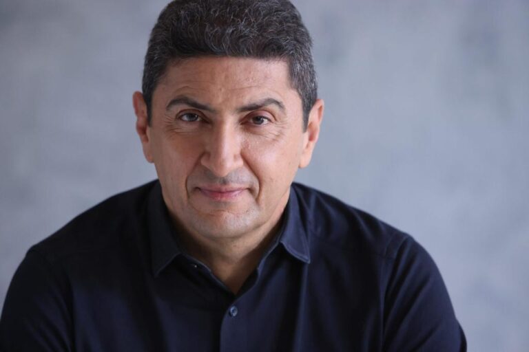 Ο Μητσοτάκης διέγραψε τον Αυγενάκη από την ΚΟ της ΝΔ μετά τα νταηλίκια στο αεροδρόμιο