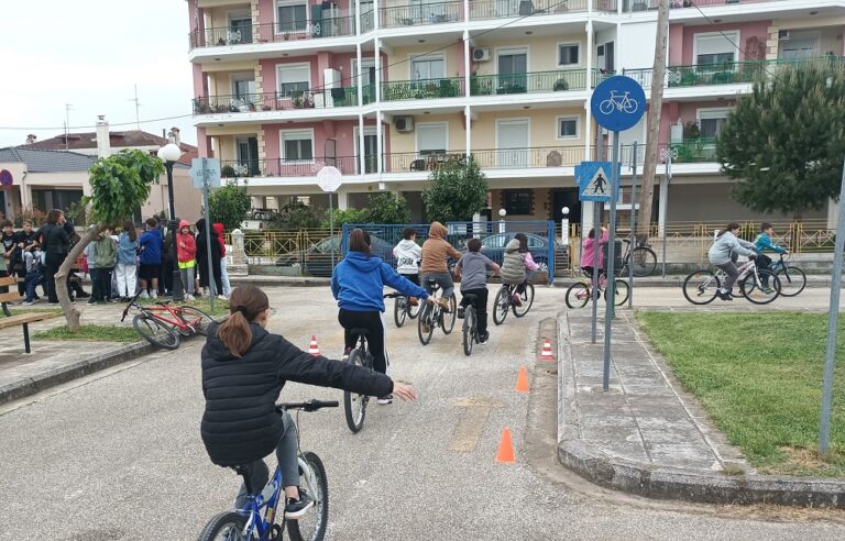 ΕΛΑΣΣΟΝΑ: ΔΕΚΑΔΕΣ ΜΑΘΗΤΕΣ ΚΑΙ ΜΑΘΗΤΡΙΕΣ ΣΥΜΜΕΤΕΙΧΑΝ ΣΤΙΣ ΠΡΟΔΡΟΜΕΣ ΔΡΑΣΕΙΣ ΤΟΥ ΔΕΗ ΔΙΕΘΝΟΥΣ ΠΟΔΗΛΑΤΙΚΟΥ ΓΥΡΟΥ ΕΛΛΑΔΑΣ 2024