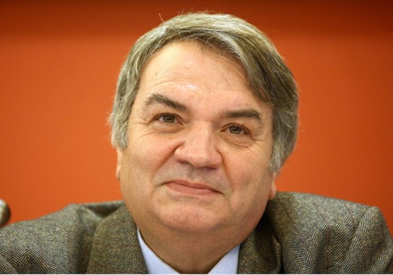 ΣΤΗ ΛΑΡΙΣΑ ΒΡΕΘΗΚΕ ΧΘΕΣ Ο ΝΙΚΟΣ ΜΠΙΣΤΗΣ