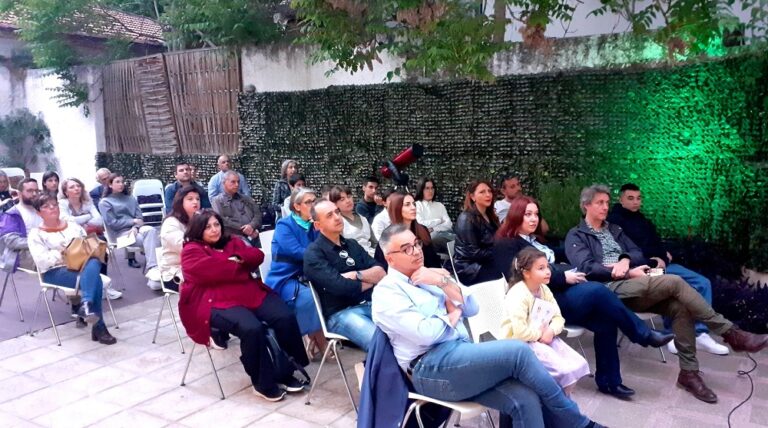 ΝΥΧΤΑ ΓΙΟΜΑΤΗ ΘΑΥΜΑΤΑ, ΝΥΧΤΑ ΣΠΑΡΜΕΝΗ … ΑΣΤΕΡΙΑ !