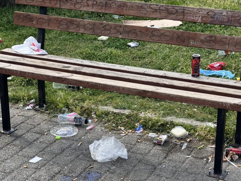 ΕΙΚΟΝΕΣ ΝΤΡΟΠΗΣ ΣΤΟ ΠΑΡΚΟ ΤΗΣ ΤΟΥΜΠΑΣ ΣΤΟΝ ΤΥΡΝΑΒΟ