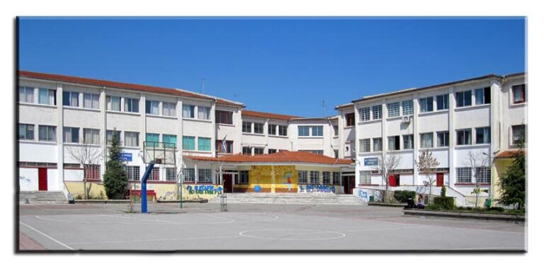 Λάρισα: Λήξη συναγερμού στα 7ο ΓΕΛ και 9ο Γυμνάσιο μετά το τηεφώνημα για βόμβα