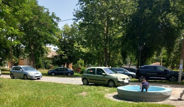 ΑΜΠΕΛΩΝΑΣ: ΚΑΒΑΛΑ ΠΑΝΕ ΣΤΗΝ ΕΚΚΛΗΣΙΑ, ΚΑΒΑΛΑ ΠΡΟΣΚΥΝΑΝΕ…