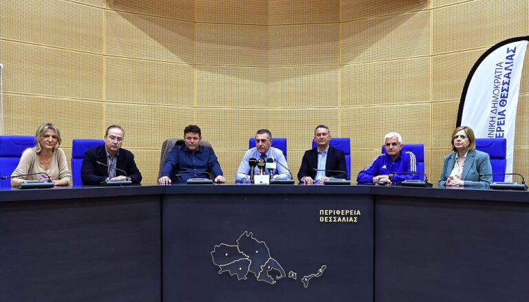 «ΜΑΖΙ ΜΙΑ ΑΓΚΑΛΙΑ» ΑΠΟ ΤΙΣ 11 -17 ΜΑΪΟΥ ΣΤΗΝ ΚΕΝΤΡΙΚΗ ΠΛΑΤΕΙΑ ΤΗΣ ΛΑΡΙΣΑΣ