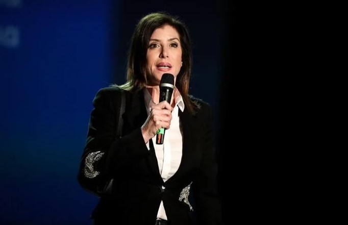 Αρχή Προστασίας Δεδομένων: Πρόστιμο 40.000 σε Ασημακοπούλου και 400.000 σε ΥΠΕΣ για τη διαρροή των mail