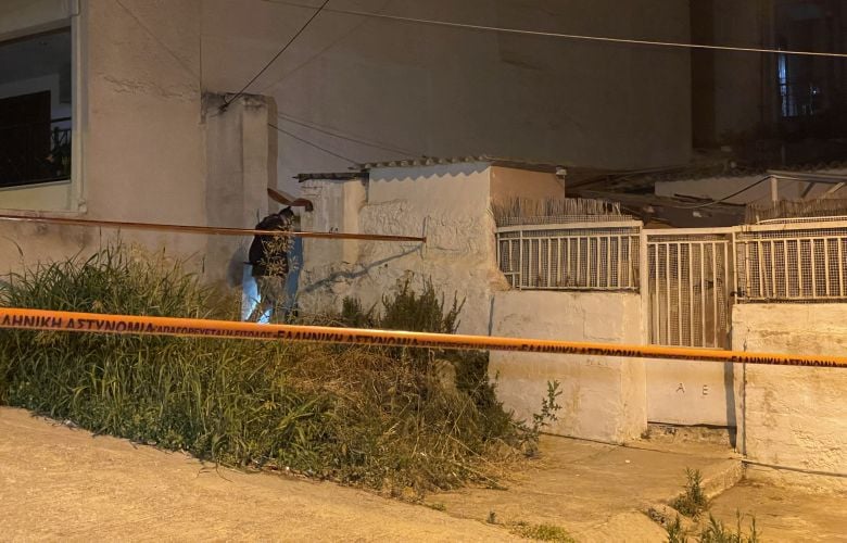 Σοκ στη Νίκαια: Γυναίκα τηλεφώνησε στην Άμεση Δράση επειδή τη μαχαίρωσε ο σύζυγός της – Εικόνες του News
