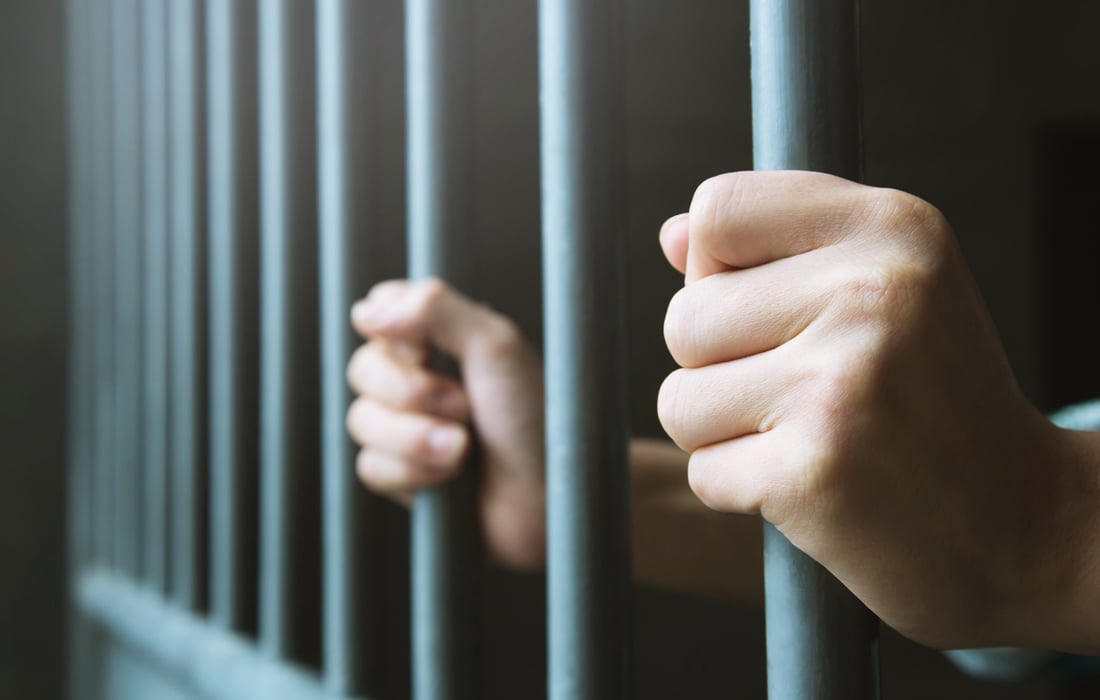 Τον καταζητούσαν για βιασμό και ήταν ήδη έγκλειστος στις φυλακές