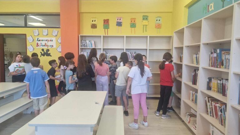 Δ.Σ. Συκουρίου: Στη μάχη της εποχής μας, ανάμεσα στο βιβλίο και το ταμπλέτ, εμείς διαλέξαμε σύμμαχο. Θα είμαστε πάντα μαζί με το βιβλίο.