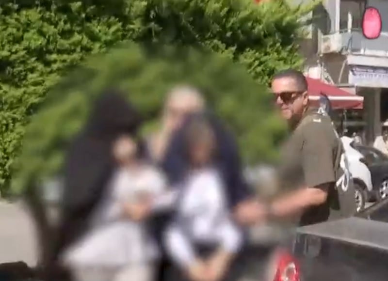Ελεύθεροι πέντε από τους επτά κατηγορούμενους ως μέλη του κυκλώματος εφοριακών που εκβίαζαν επιχειρηματίες στη Χαλκίδα