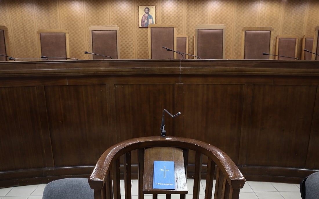 Κάθειρξη στον 35χρονο που σκότωσε τη μητέρα του και οδήγησε έχοντας το πτώμα ως συνοδηγό έως τη Χαλάστρα