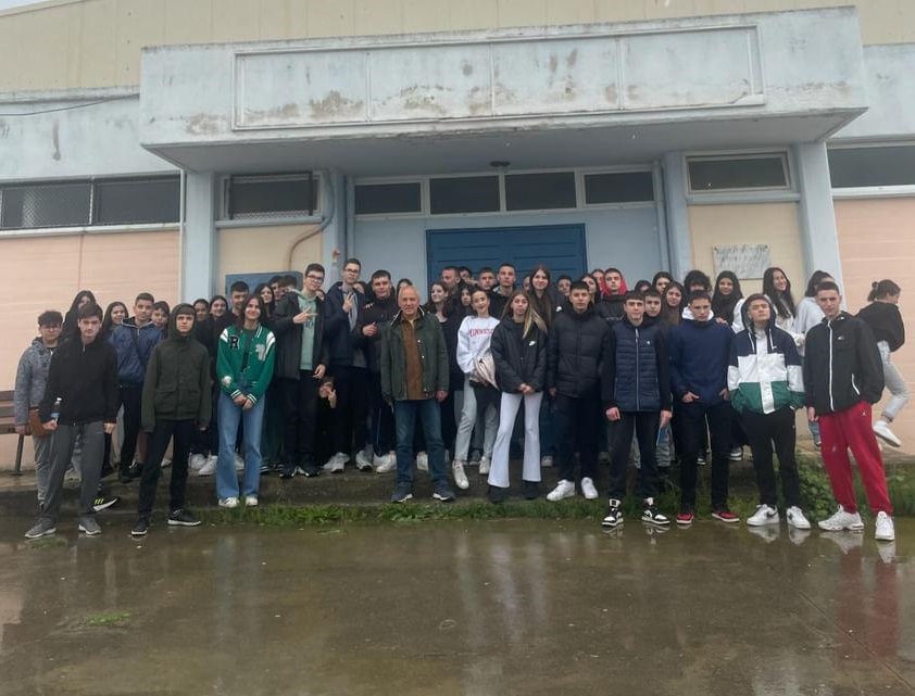 2ο Γυμνάσιο Τυρνάβου: Εκπαιδευτική επίσκεψη του διαπολιτισμικού προγράμματος «γνωρίζω τον ‘άλλο’, συνυπάρχω και συνεργάζομαι»