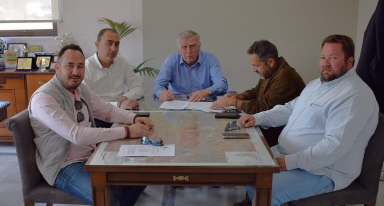 Ξεκίνησαν οι εργασίες ασφαλτόστρωσης του αγροτικού δρόμου που συνδέει τη Χάλκη με τη Μελία
