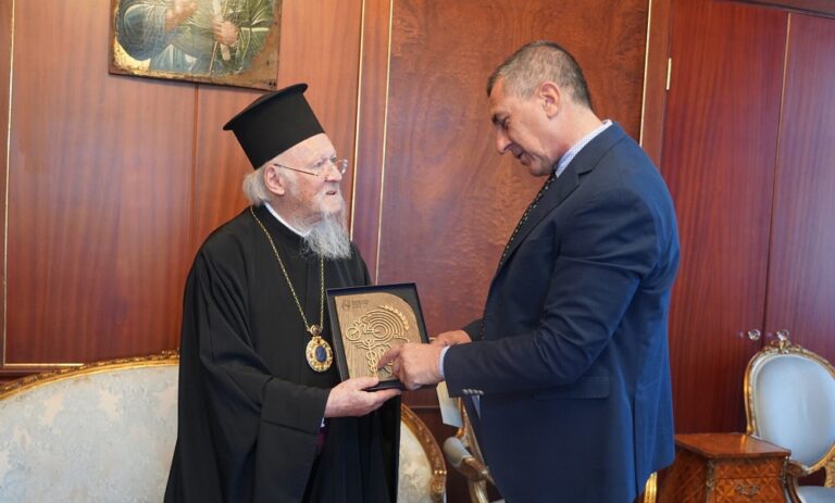 Με τον Οικουμενικό Πατριάρχη Βαρθολομαίο ο Περιφερειάρχης Θεσσαλίας Δημ. Κουρέτας