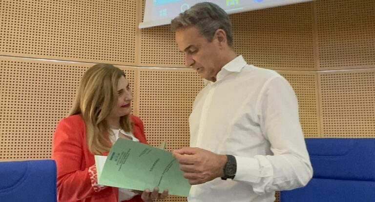 Ε. Λιακούλη σε Κ. Μητσοτάκη: « Ζητάμε να είστε συνεπής στη Λάρισα για το Ογκολογικό Κέντρο»