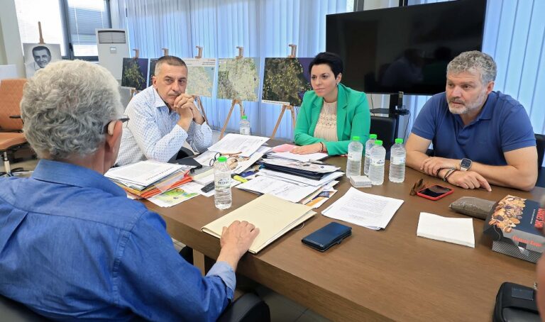Η Περιφέρεια επιχορηγεί τον Δήμο Αγιάς για την επέκταση του δημοτικού φωτισμού έως τον οικισμό της Αλεξανδρινής