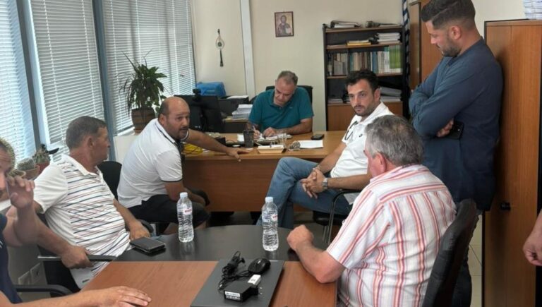 Με «άδεια χέρια» έφυγαν οι αγρότες του Τυρνάβου από τον ΕΛΓΑ
