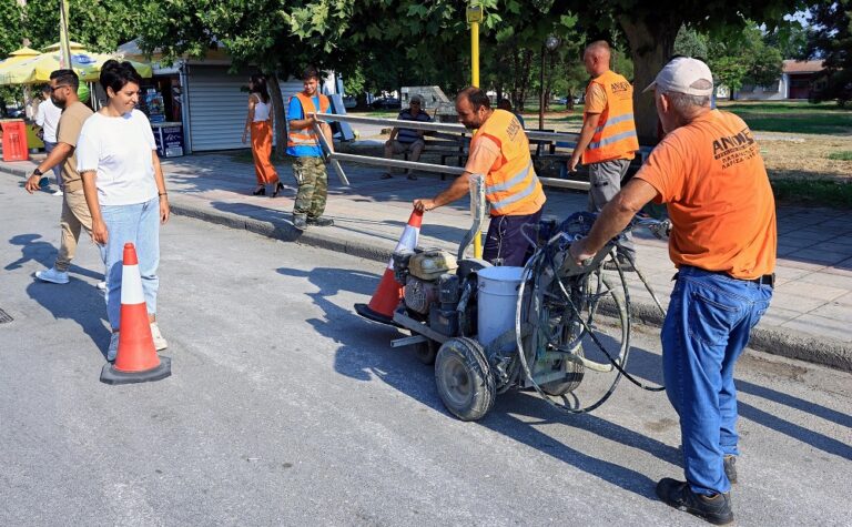 Οδικά έργα από την Περιφέρεια στον δήμο Τυρνάβου για τη βελτίωση της οδικής ασφάλειας