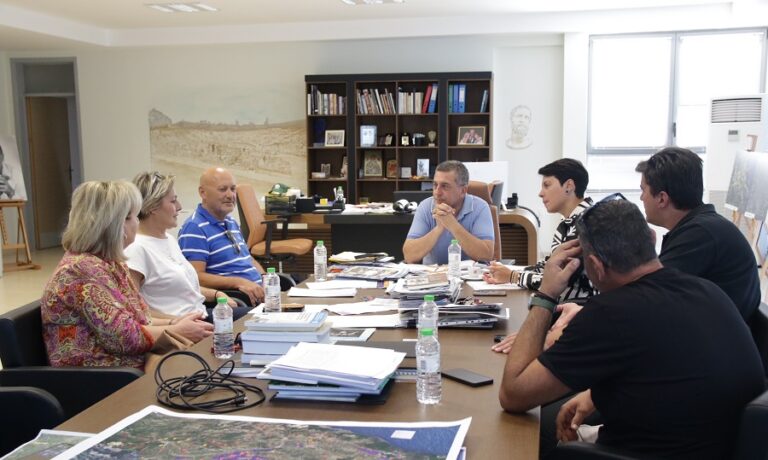 Συνάντηση του Περιφερειάρχη με το Προεδρείο του Σωματείου Βενζινοπωλών Λάρισας