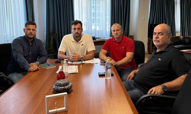 Σύσκεψη στο δημαρχείο του Τυρνάβου για την πανώλη των μικρών μηρυκαστικών