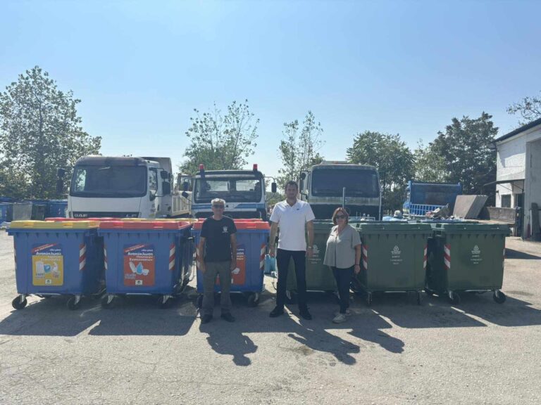 Κάδους απορριμμάτων και ανακυκλώσιμων υλικών απέκτησε ο δήμος Τυρνάβου