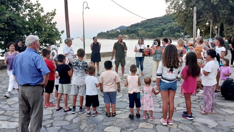 Βιβλιοθήκη και ζωγραφική για παιδιά, με εκπλήξεις στην πλατεία της Κουτσουπιάς