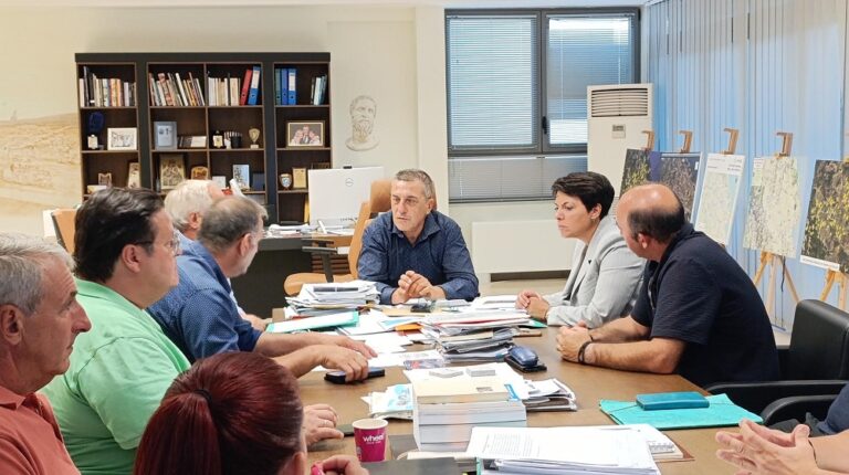 Επίσκεψη εκπροσώπων του Δ.Δ Λουτρού Ελασσόνας στον Περιφερειάρχη