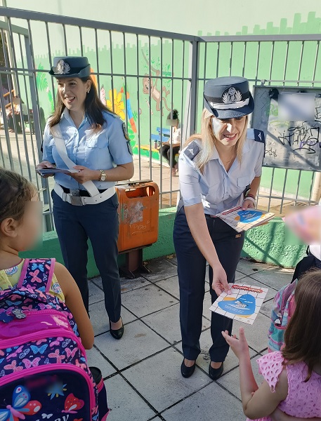 Τα σχολεία στα οποία γίνεται διανομή ενημερωτικών φυλλαδίων κυκλοφοριακού περιεχομένου στο πλαίσιο της έναρξης του νέου σχολικού έτους 2025-2026
