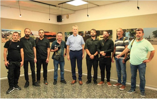 Στην έκθεση των φωτορεπόρτερ της Λάρισας για τον Daniel ο Τασος Τσιαπλές