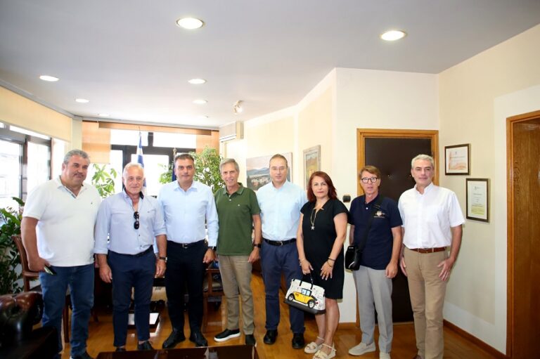 Στη διάθεση των ευάλωτων πολιτών το «Κοινωνικό Φροντιστήριο» του Δήμου Λαρισαίων