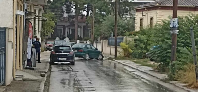 Τροχαίο ατύχημα στον Τύρναβο