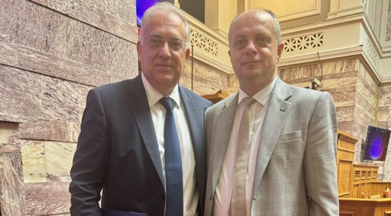 Χρ. Καπετάνος σε Τ. Θεοδωρικάκο: «Να εκδοθούν νέες άδειες παραγωγών λαϊκών αγορών στο νομό Λάρισας»