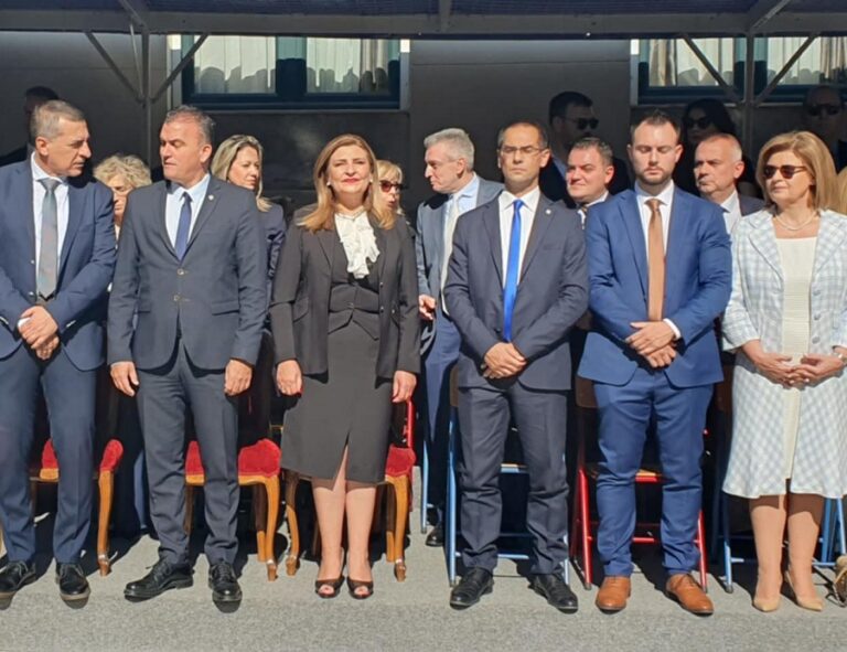 Ε. Λιακούλη για επέτειο ΟΧΙ: «Μια μόνο, μικρή λέξη μπορεί να διατρανώσει τα πιο σπουδαία…»