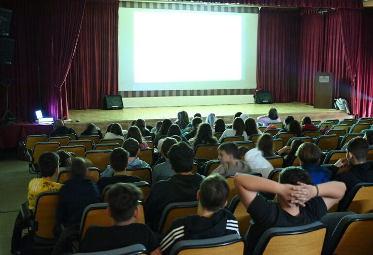 Αμείωτο το ενδιαφέρον του κοινού και την δεύτερη ημέρα του Φεστιβάλ Κινηματογράφου Λάρισας