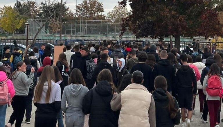 Στους δρόμους σήμερα μαθητές, φοιτητές και γονείς – Συλλαλητήριο το μεσημέρι στην πλατεία του Τυρνάβου