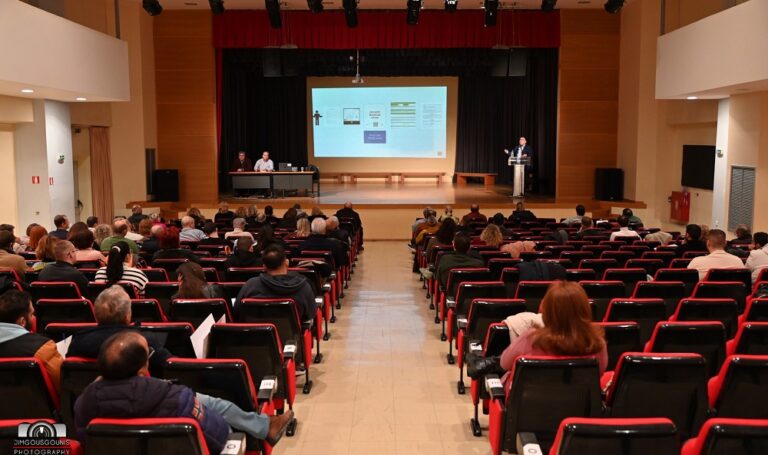 Πετυχημένο σεμινάριο της ΕΦΕΕΛ για την ψηφιακή κάρτα εργασίας