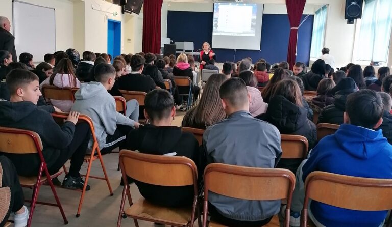 Μαθήματα Πρώτων Βοηθειών σε Μαθητές και Εκπαιδευτικούς του Γυμνασίου Φαλάνης