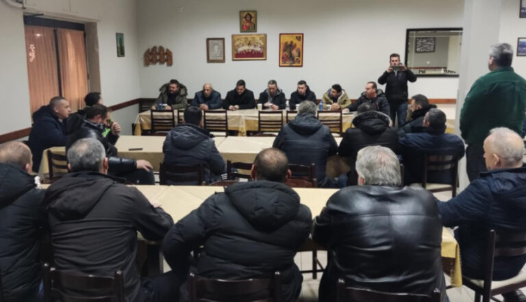 Σε τροχιά κινητοποιήσεων οι αμυγδαλοπαραγωγοί Ελασσόνας, Τεμπών και Τυρνάβου