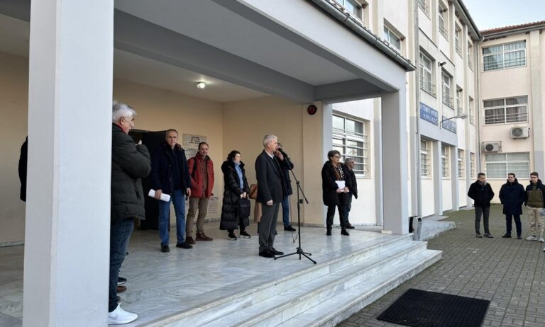 Χωρίς προβλήματα πραγματοποιήθηκε ο μαθηματικός διαγωνισμός «Ευκλείδης» στη Λάρισα
