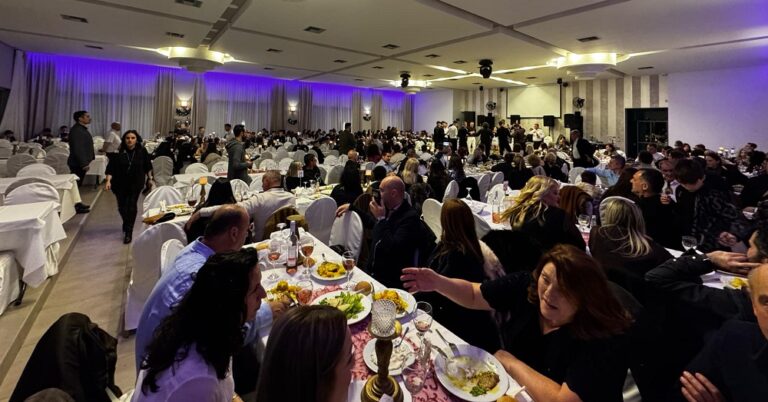 Πετυχημένη η χοροεσπερίδα του Γυμνασίου Αμπελώνα (φωτο)