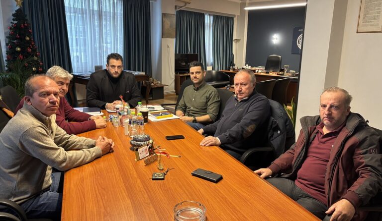 Με τη διοίκηση του Οινοποιητικού Συνεταιρισμού για την ακαρπία στο αμπέλι συναντήθηκε ο δήμαρχος Στ. Τσικριτσής