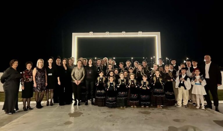 Φωτορεπορτάζ από το χορό του συλλόγου Σαμαριναίων Αμπελώνα «Ο Σμόλικας»