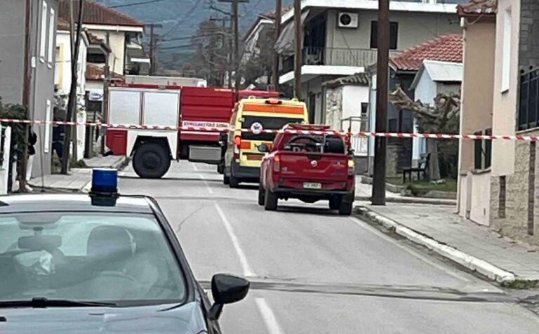 Φονικό στους Γόννους Λάρισας: Ακούστηκαν πυροβολισμοί στο χώρο που ταμπουρώθηκε ο δράστης