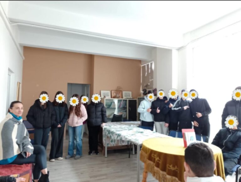 Το  11ο Γυμνάσιο Λάρισας στο Κέντρο Κοινότητας – Παράρτημα Ρομά Δήμου Λαρισαίων