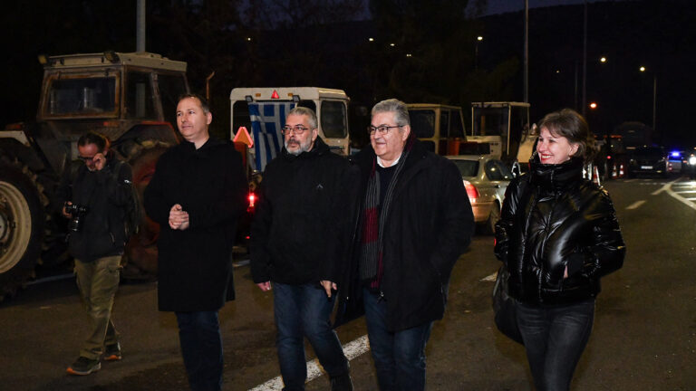 Δ. Κουτσούμπας: Το ΚΚΕ θα κάνει ό,τι περνάει από το χέρι του για να μπει το μαχαίρι ως το κόκκαλο για το έγκλημα των Τεμπών