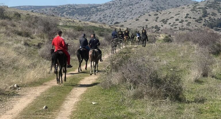 Σήμερα η καθιερωμένη πορεία του Ιππικού Συλλόγου Τυρνάβου στο Δαμάσι για τον Αγιο Θεόδωρο