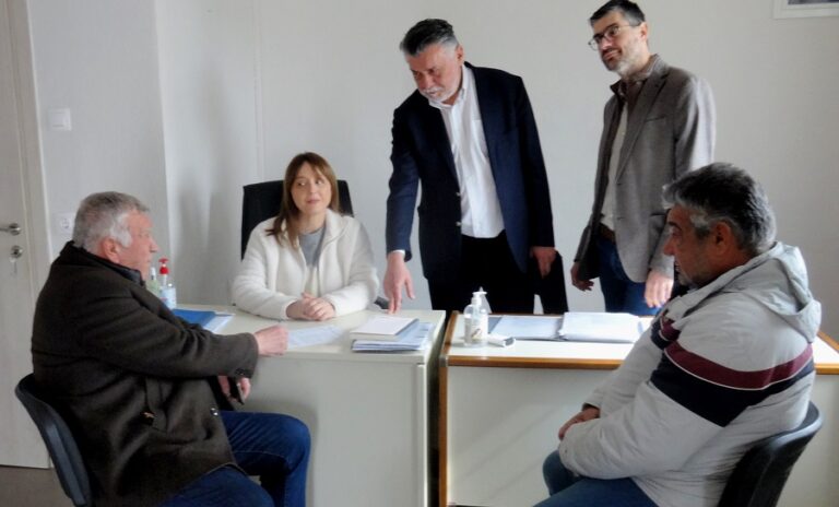 Το Γραφείο Εξυπηρέτησης για Σύνδεση με τον Βιολογικό Καθαρισμό στη Νίκαια επισκέφθηκε ο Θ. Νασιακόπουλος