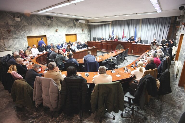 Δήμος Λαρισαίων: Ψήφισμα του Δημοτικού Συμβουλίου για το έγκλημα των Τεμπών