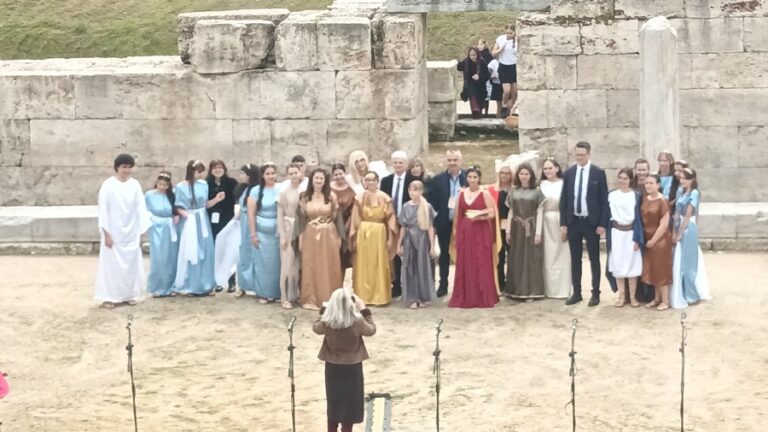 Το 12ο ΓΕΛ Λάρισας στο 1ο μαθητικό φεστιβάλ αρχαίου θέατρου