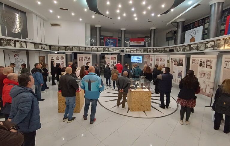 Το 3ο Εσπερινό ΕΠΑΛ στην Έκθεση “Η Ελληνίδα στο Πόλεμο”