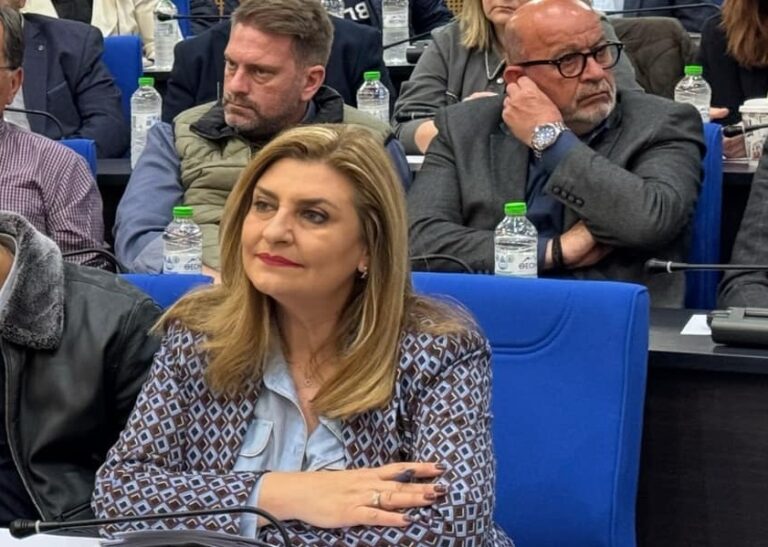 Ε. Λιακούλη: Όχι άλλα «καθρεφτάκια για ιθαγενείς» στη Θεσσαλία